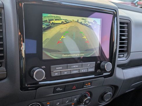 Used 2024 Nissan Frontier S AWD/4WD image 19