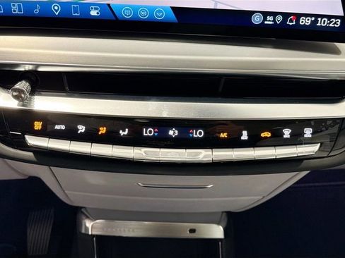 New 2025 Cadillac Lyriq Sport image 15