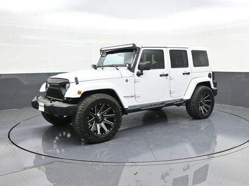 Used 2018 Jeep Wrangler Unlimited Altitude image 1