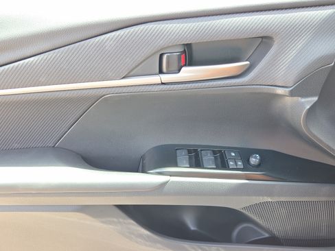 Used 2026 Toyota Camry SE FWD image 19