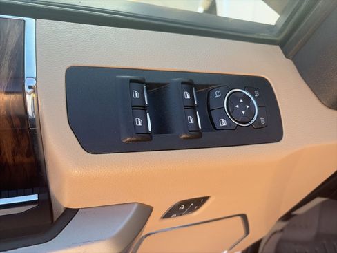 Used 2020 Ford F150 Lariat w/ Equipment Group 501A Mid image 14