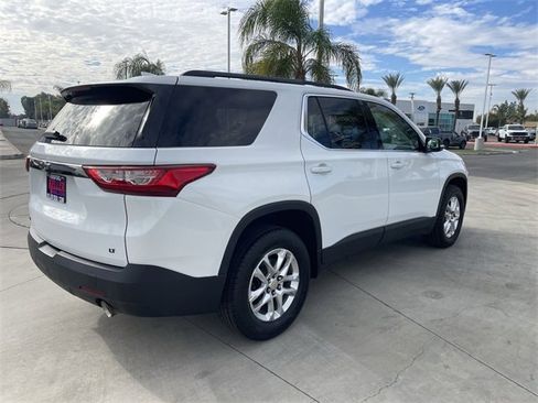 Used 2019 Chevrolet Traverse LT w/ LPO, Blackout Package image 8