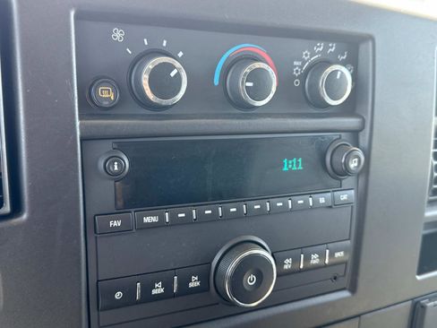 Used 2023 GMC Savana 2500 Extended w/ Driver Convenience Package image 25