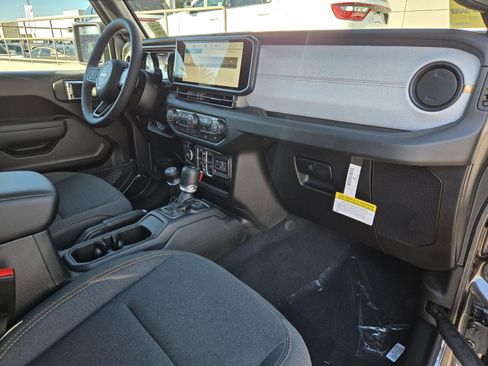 New 2026 Jeep Gladiator Sport image 32