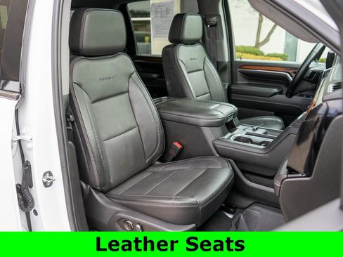 Used 2024 GMC Sierra 3500 Denali w/ Denali Reserve Package image 9