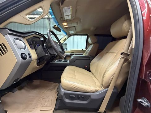 Used 2015 Ford F250 Lariat w/ Lariat Interior Package AWD/4WD image 11