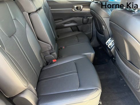 New 2026 Kia Sorento S image 12