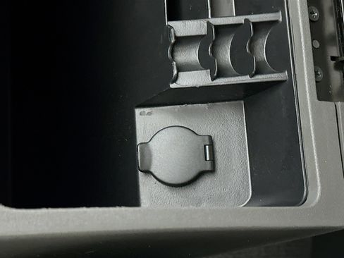 Used 2019 Nissan Frontier SV image 24