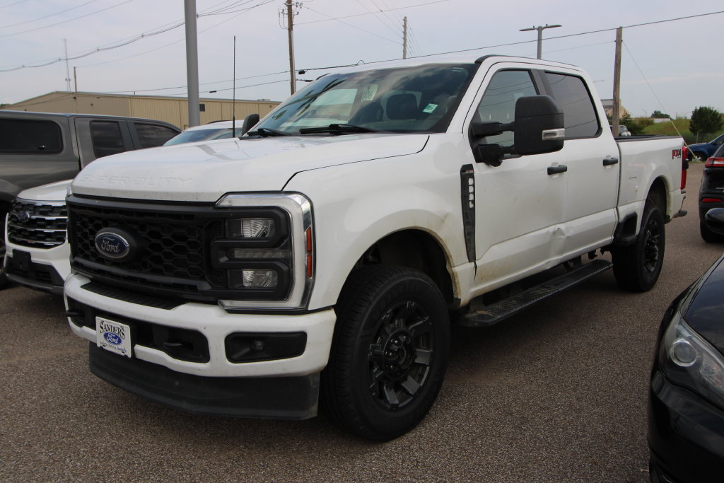 Used 2024 Ford F250 XL w/ STX Appearance Package AWD/4WD image 4