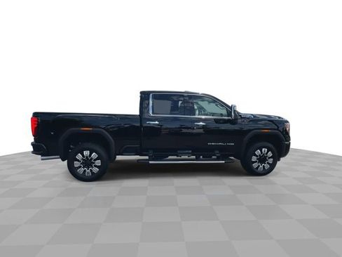 New 2025 GMC Sierra 2500 Denali w/ Denali Reserve Package image 9