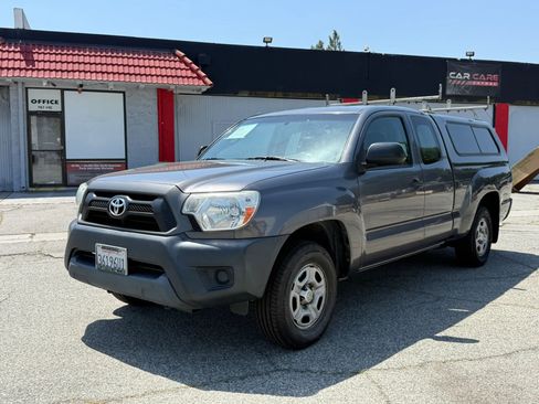 Used 2015 Toyota Tacoma 2WD Access Cab image 3