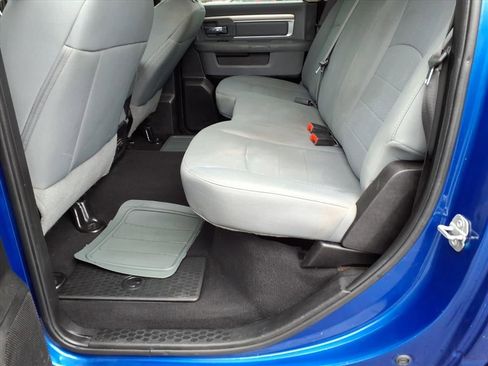 Used 2019 RAM 1500 Classic SLT image 13