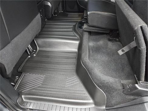 Used 2014 RAM 1500 Sport w/ Sport Premium Group image 27