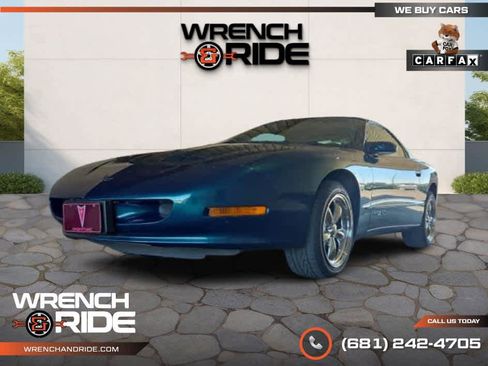 Used 1997 Pontiac Firebird Firebird w/ Opt Pkg image 14