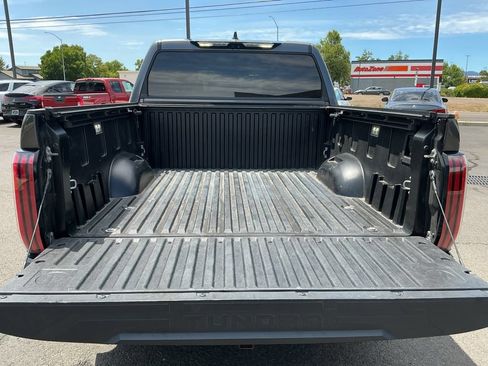 Used 2023 Toyota Tundra Platinum AWD/4WD image 27