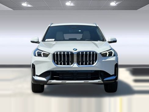 Used 2025 BMW X1 xDrive28i w/ Convenience Package AWD/4WD image 5