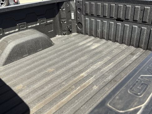 Used 2025 GMC Sierra 1500 AT4 w/ AT4 Premium Package AWD/4WD image 28