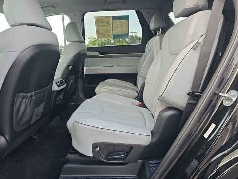 Used 2025 Hyundai Palisade SEL FWD image 20