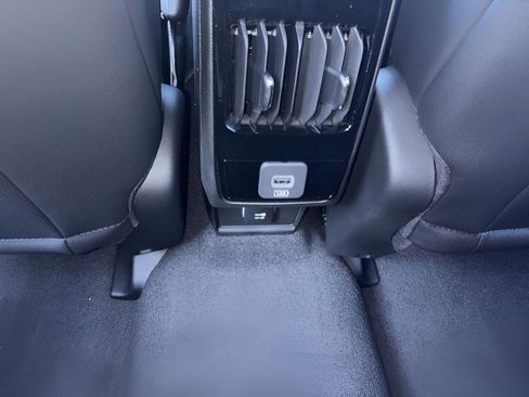 New 2026 Jeep Compass Latitude image 30