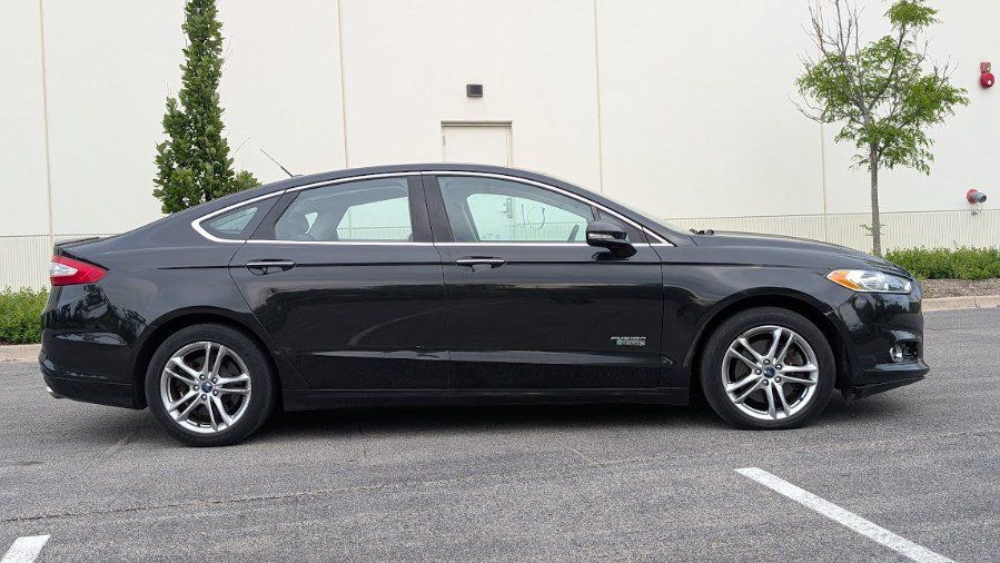 Used 2015 Ford Fusion Energi Titanium w/ Driver Assist Package FWD image 3