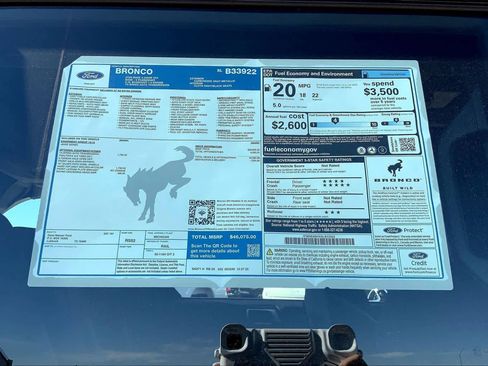 New 2025 Ford Bronco 4-Door image 21