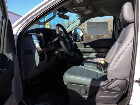 New 2024 Ford F550 4x4 Regular Cab Super Duty image 24