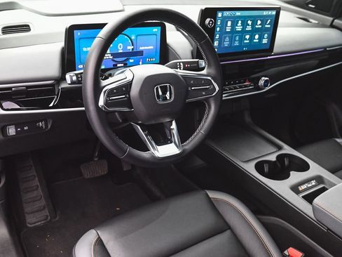 Used 2025 Honda Prologue Touring image 14