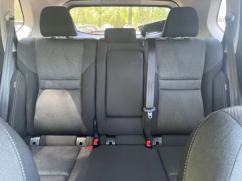 Used 2025 Nissan Rogue SV AWD/4WD image 39
