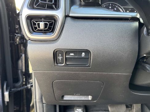 Used 2022 Kia Sorento S image 20