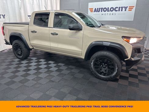 Used 2023 Chevrolet Colorado Trail Boss w/ Advanced Trailering Package AWD/4WD image 1