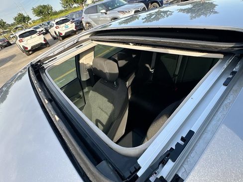 Used 2023 Honda Accord EX image 26