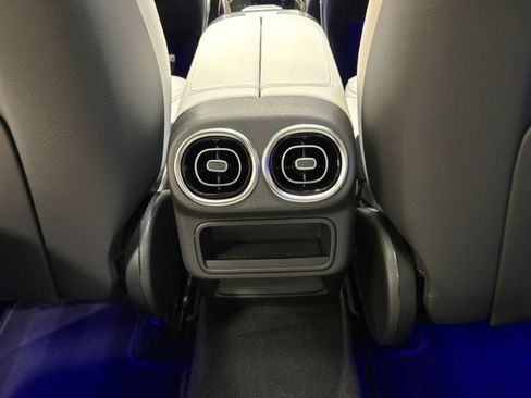 New 2026 Mercedes-Benz GLC 300 image 18