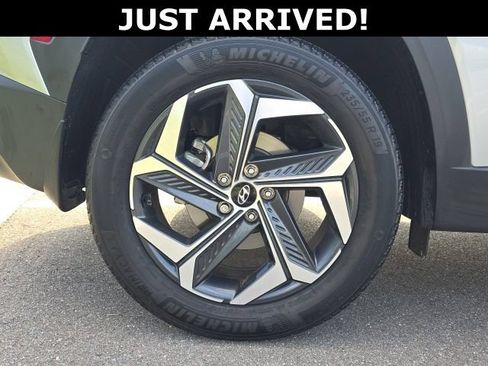 Certified 2024 Hyundai Tucson Limited AWD/4WD image 6