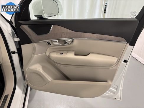 Certified 2023 Volvo XC90 T8 Core w/ Protection Package Premier image 19