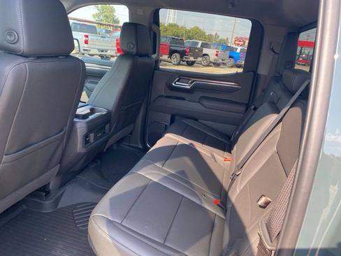 New 2026 Chevrolet Silverado 1500 LT Trail Boss w/ Convenience Package II image 11