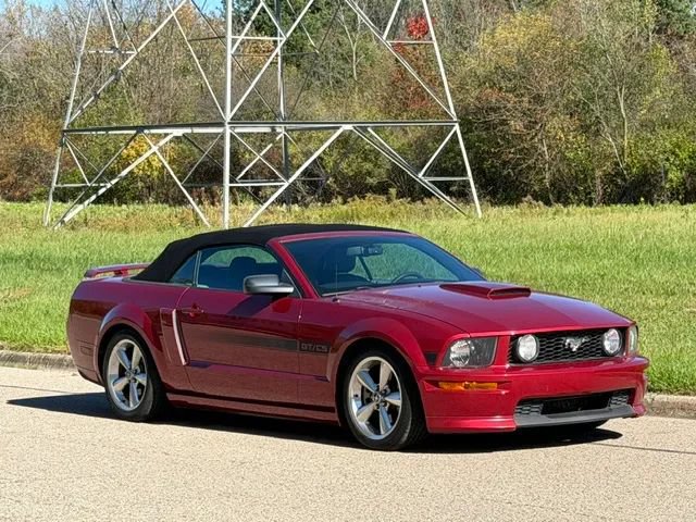 Used 2007 Ford Mustang GT Premium RWD image 6