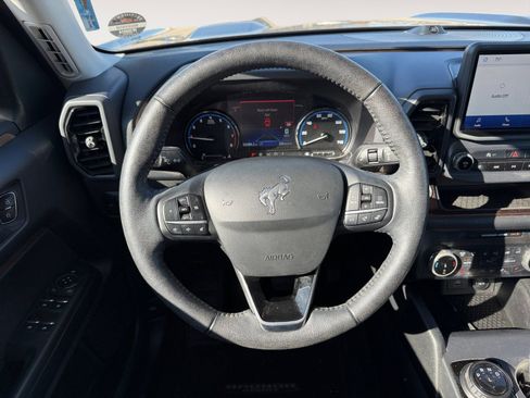 Used 2022 Ford Bronco Sport Outer Banks w/ Tech Package image 12