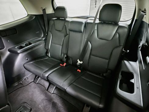 Used 2025 Kia Telluride S AWD/4WD image 30
