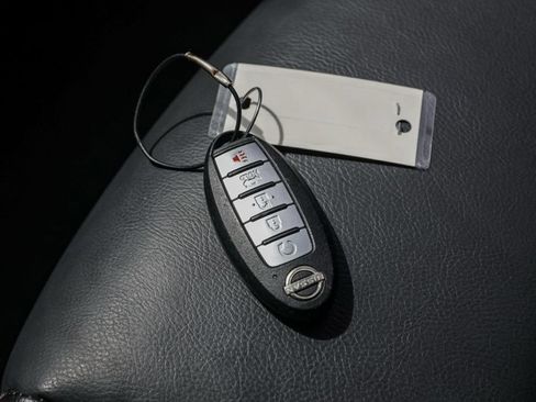 Used 2023 Nissan Altima 2.5 SR FWD image 35