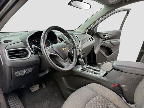 Used 2018 Chevrolet Equinox LT FWD image 10