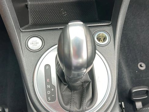 Used 2012 Volkswagen Beetle 2.0T FWD image 30