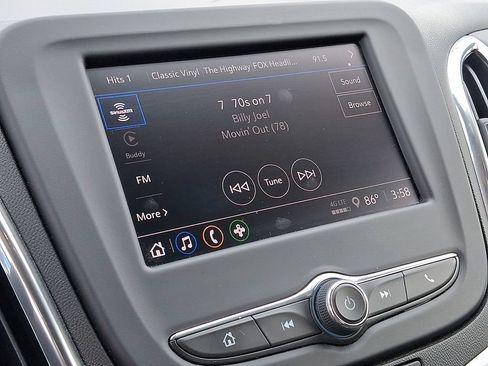 Used 2023 Chevrolet Equinox LT FWD image 16