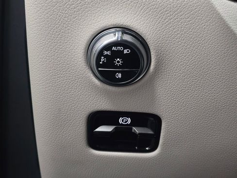 New 2026 Mercedes-Benz GLC 300 GLC 300 image 37