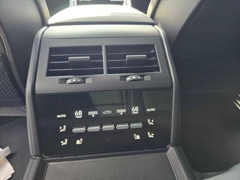 Used 2026 Porsche Panamera RWD image 18