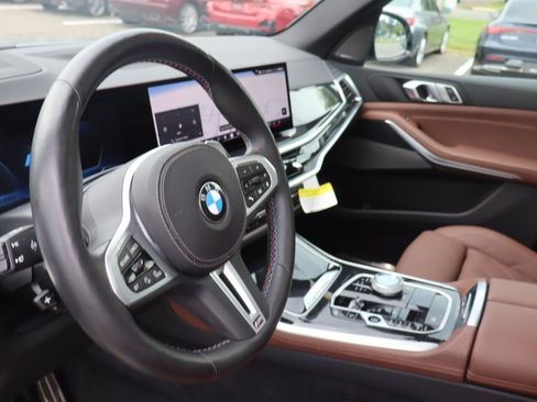 Used 2026 BMW X5 M60i AWD/4WD image 9