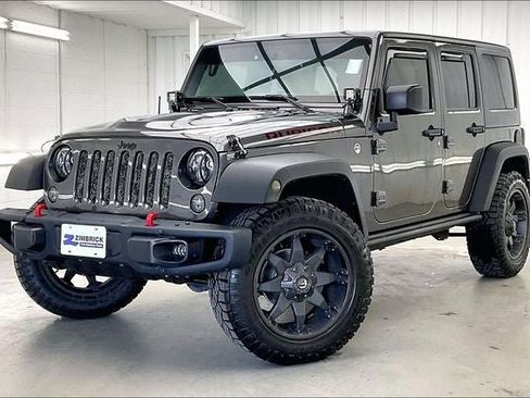 Used 2016 Jeep Wrangler Unlimited Rubicon AWD/4WD image 2