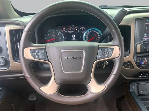 Used 2017 GMC Sierra 1500 Denali w/ Denali Ultimate Package AWD/4WD image 6