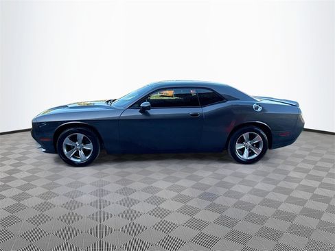 Used 2019 Dodge Challenger SXT w/ Cold Weather Group image 9