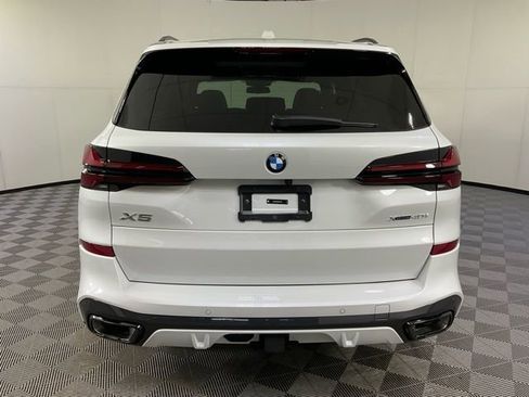 New 2026 BMW X5 xDrive40i w/ M Sport Package image 5