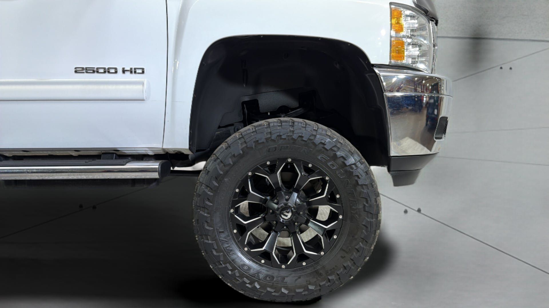 Used 2012 Chevrolet Silverado 2500 LTZ w/ LTZ Plus Package AWD/4WD image 34